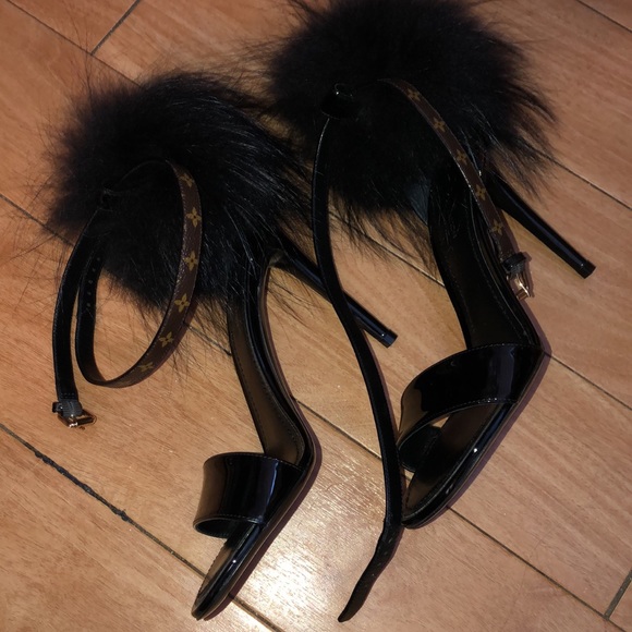 Louis Vuitton Call Back Heel Sandal Fur Trim - Picture 5 of 10